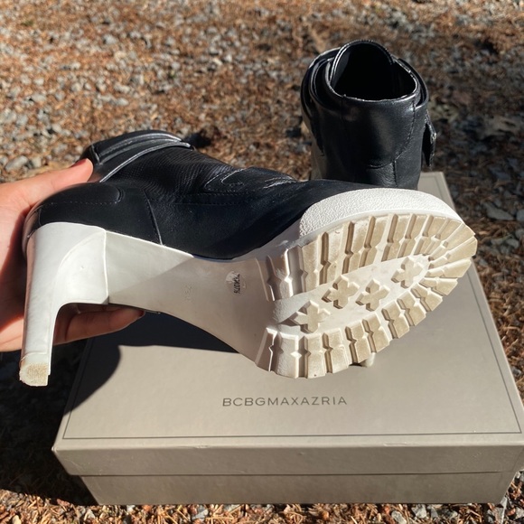 BCBGMaxAzria Ma-Powe Boots - Picture 6 of 8